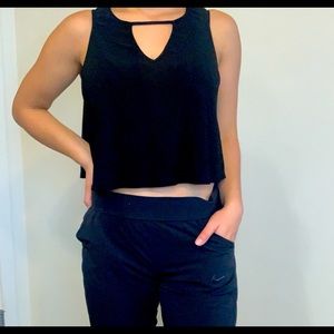 Crop top